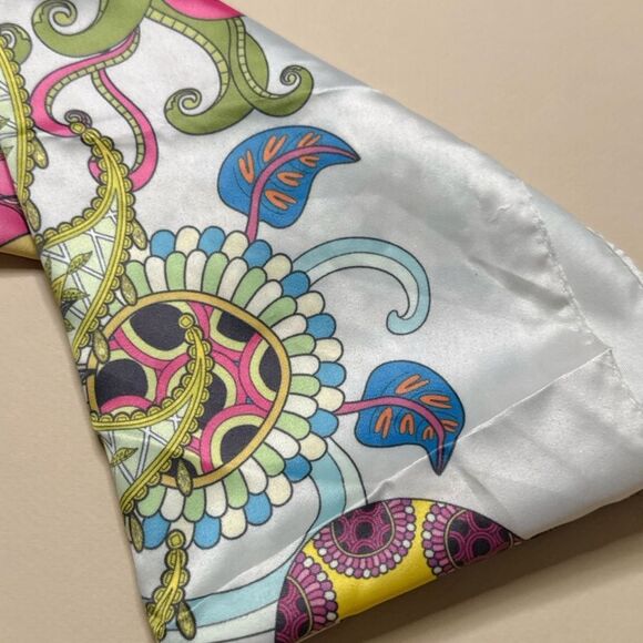 Eagle Scarf G13 - Picture 4 of 4